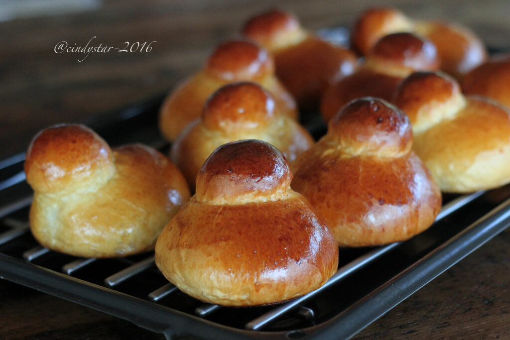 brioche col tuppo